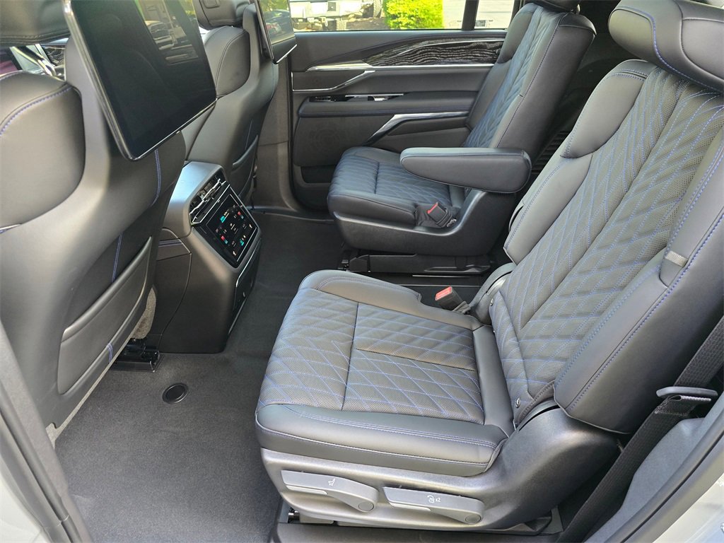 New 2026 Cadillac Escalade IQL Sport 1 image 18