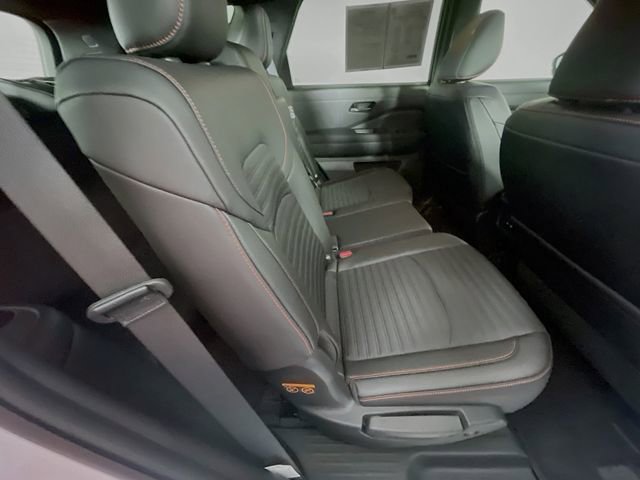 Used 2026 Nissan Pathfinder Rock Creek AWD/4WD image 28