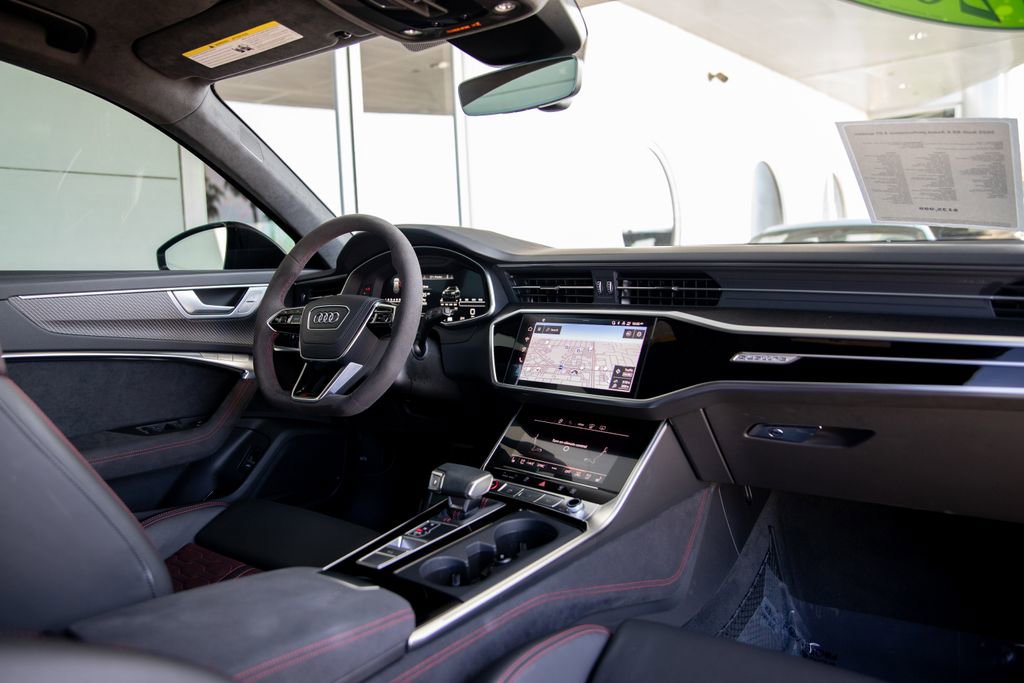 Used 2025 Audi RS 6 performance image 19