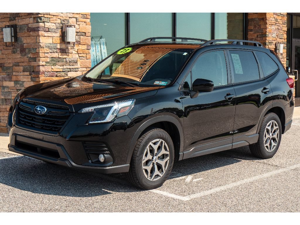 Used 2023 Subaru Forester Premium AWD/4WD image 7