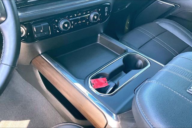 Used 2024 Chevrolet Silverado 3500 High Country w/ Midnight Edition image 13