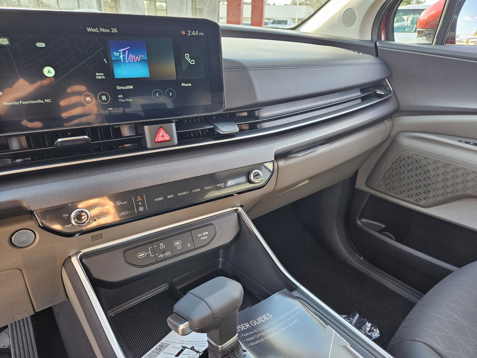 New 2026 Kia Carnival EX image 13