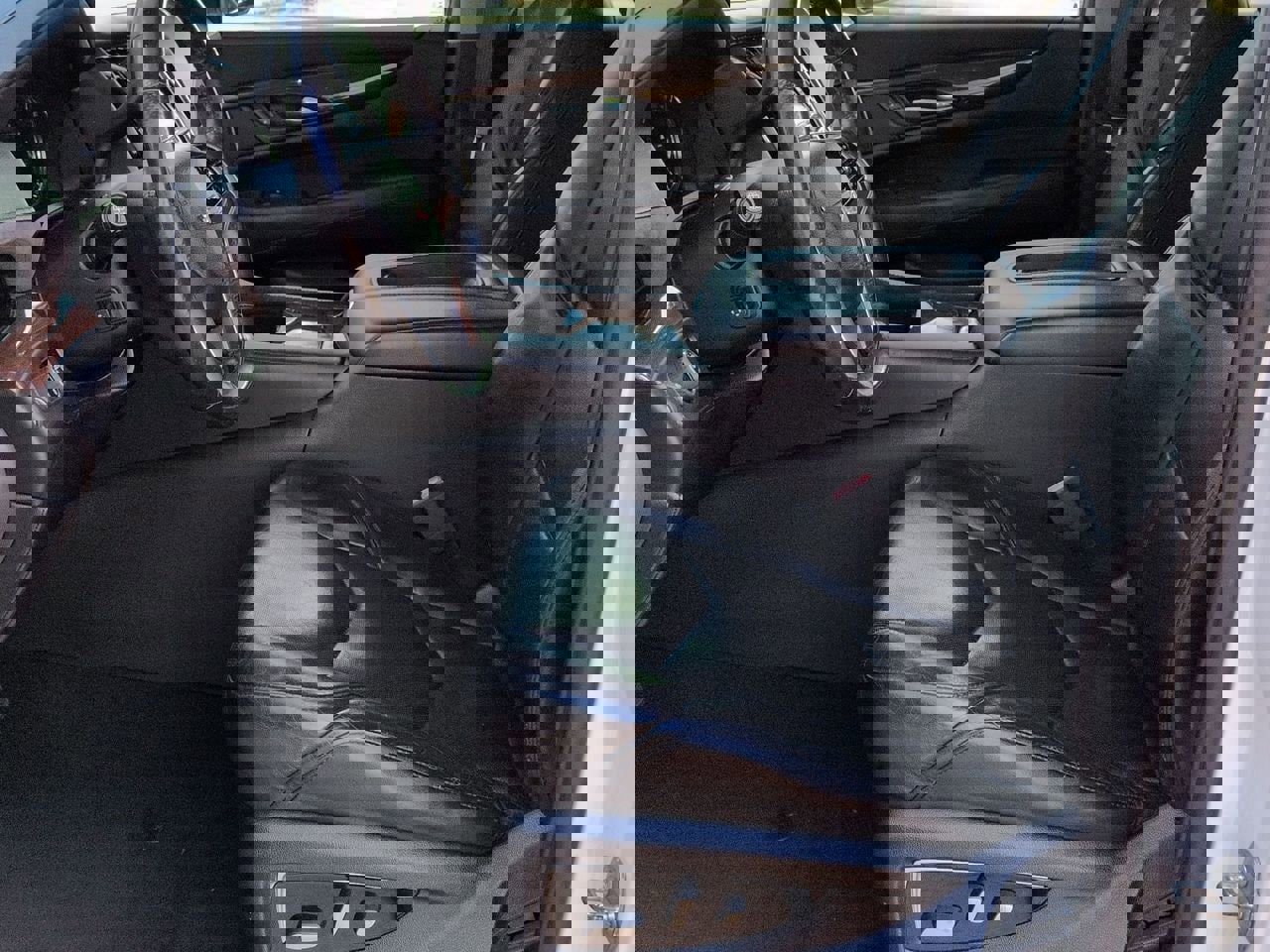 Used 2019 Cadillac Escalade 2WD image 18