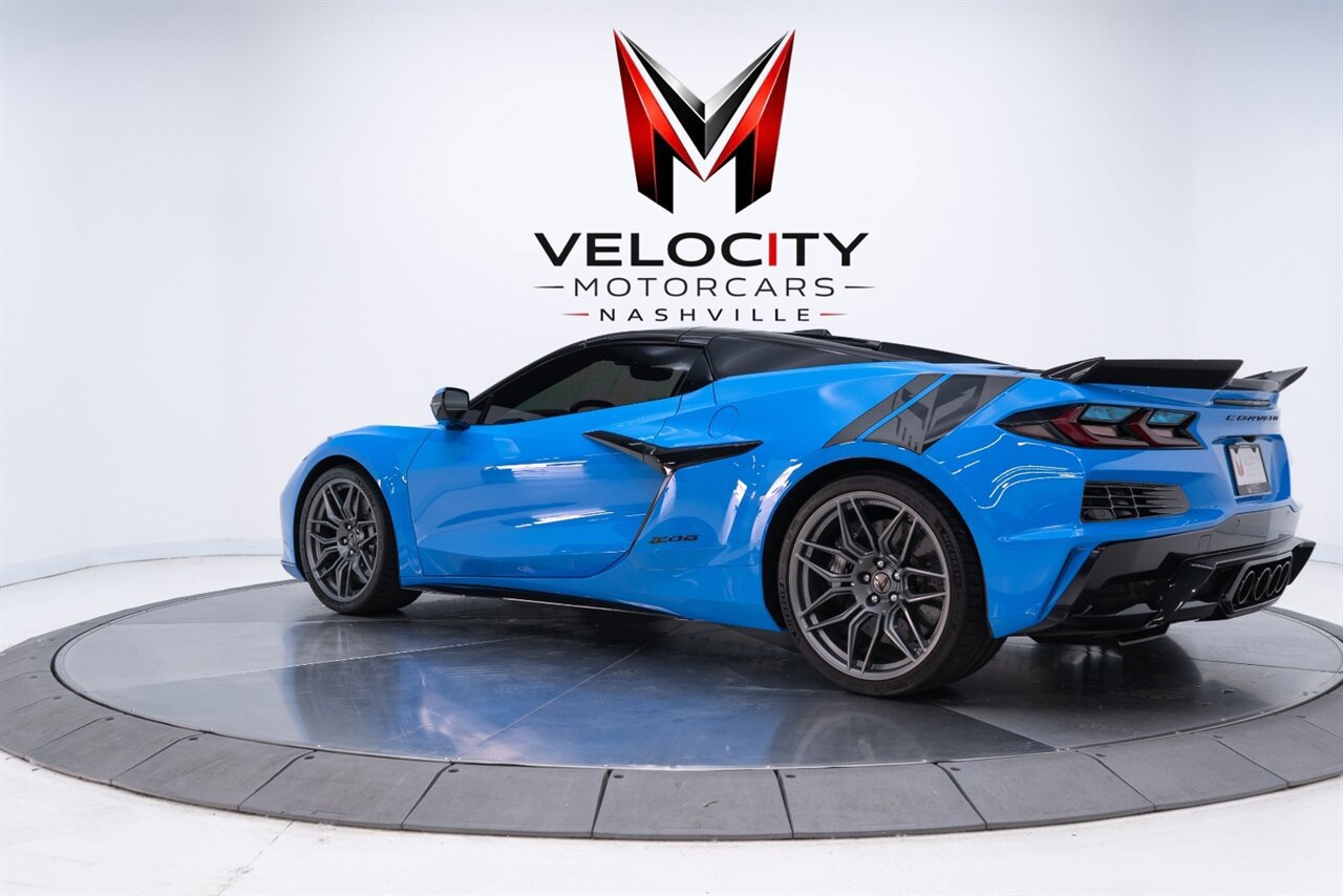 Used 2023 Chevrolet Corvette Z06 w/ Stealth Interior Trim Package RWD image 8