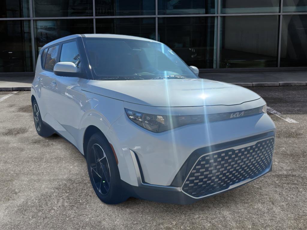 New 2025 Kia Soul EX image 3