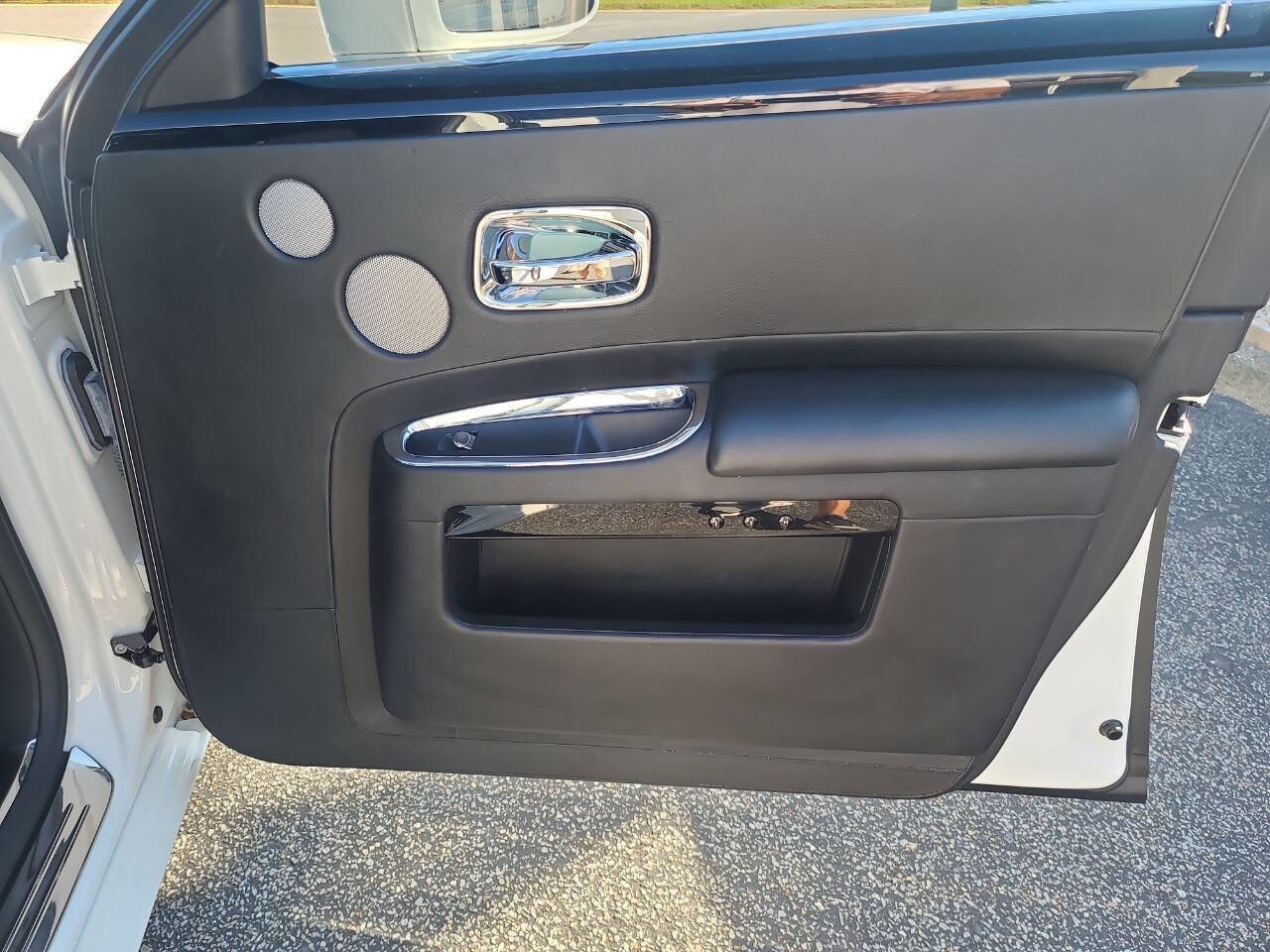 Used 2015 Rolls-Royce Ghost RWD image 44