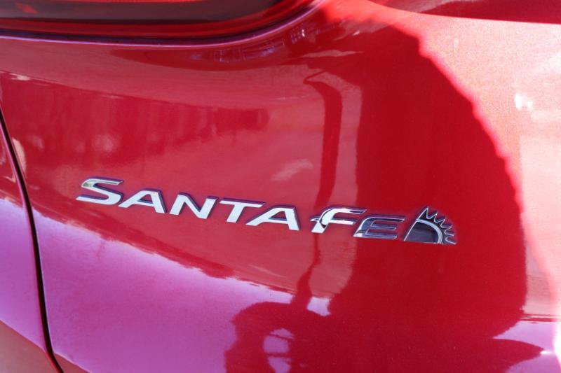 Used 2020 Hyundai Santa Fe SEL w/ Convenience Package FWD image 10