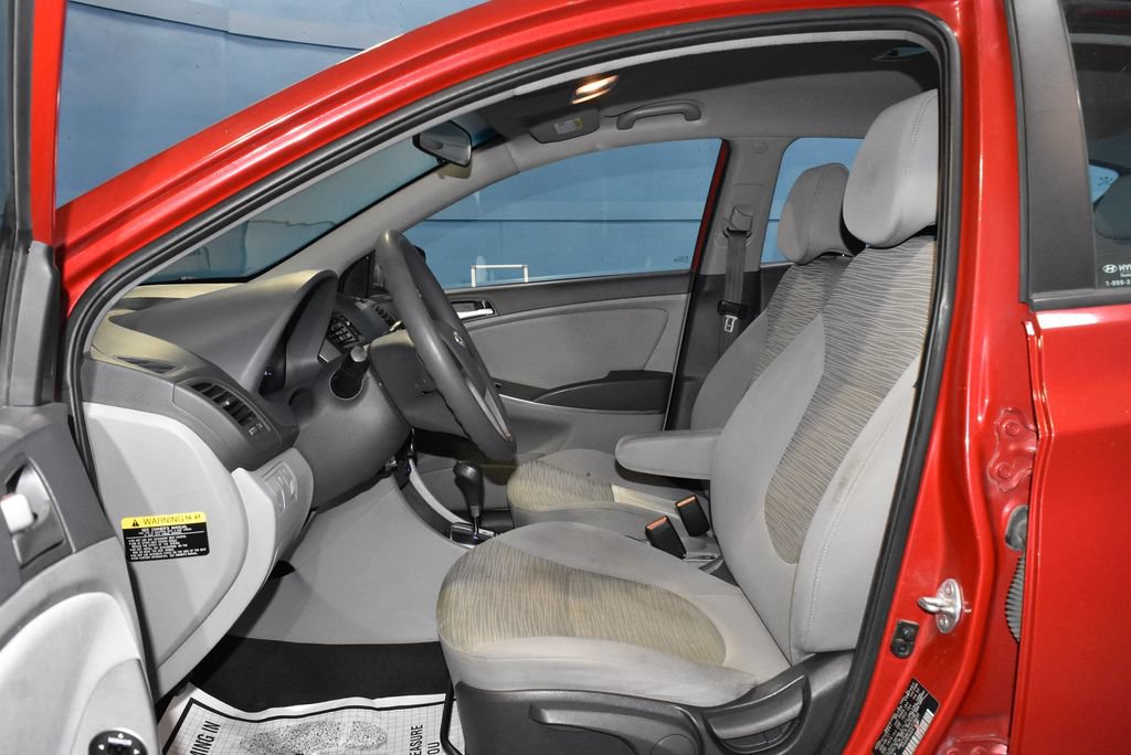 Used 2017 Hyundai Accent SE FWD image 6