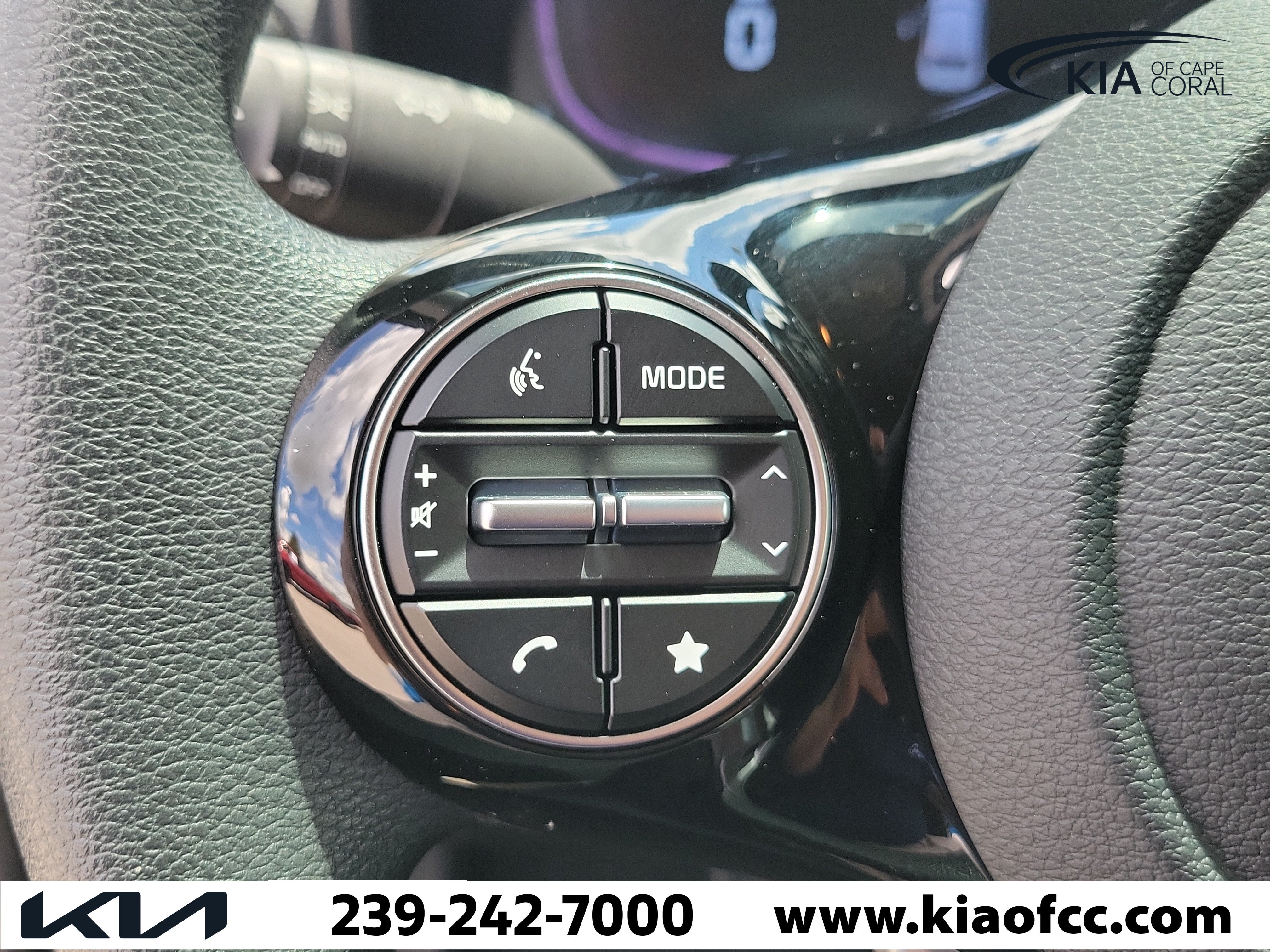 Certified 2025 Kia Soul S FWD image 25