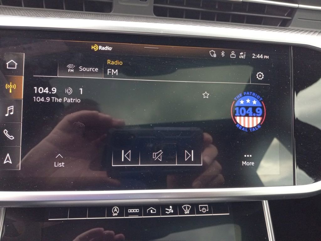 Used 2022 Audi RS 7 4.0T w/ Black Optic Package image 30