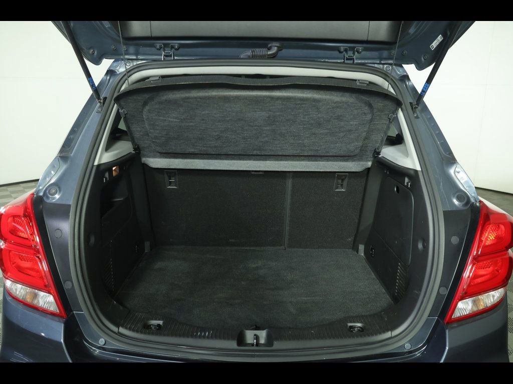 Used 2021 Chevrolet Trax LT w/ Sport Edition image 10