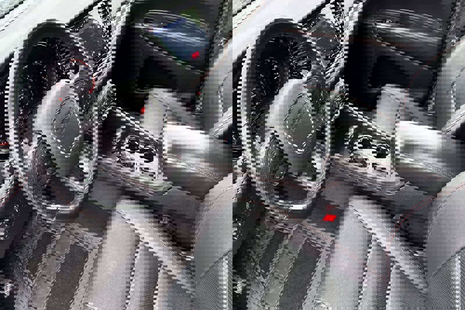 Used 2024 Dodge Durango GT image 11