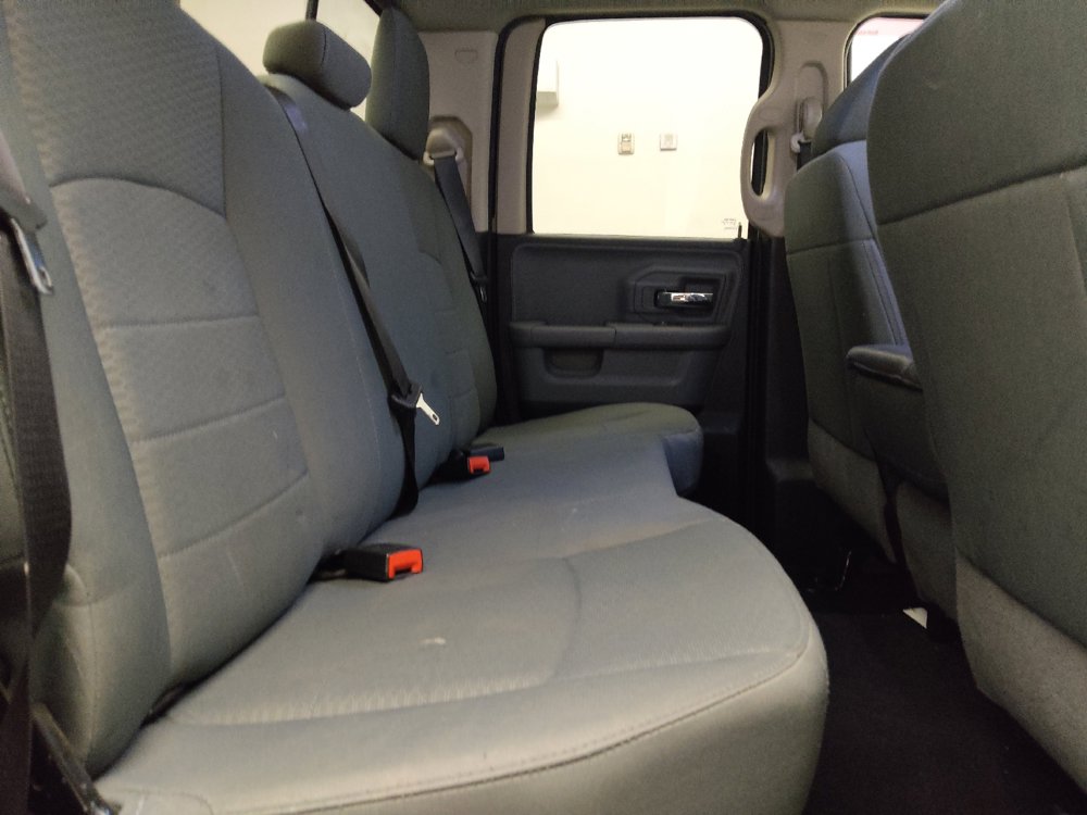 Used 2018 RAM 1500 Classic SLT AWD/4WD image 19