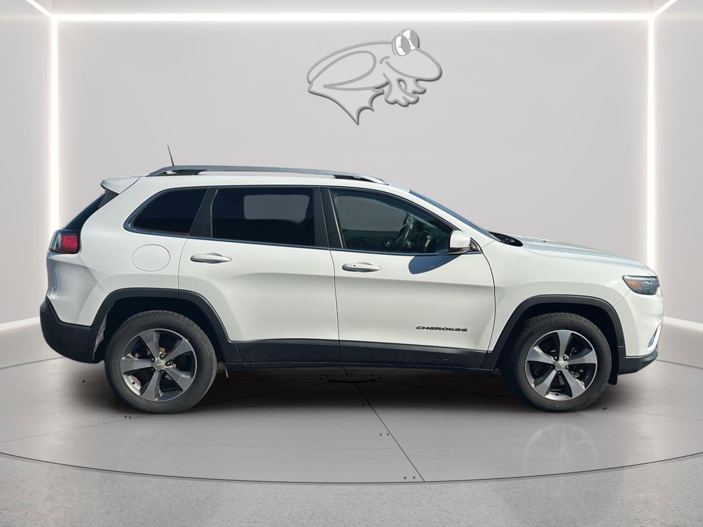 Used 2019 Jeep Cherokee Limited w/ Luxury Group image 7