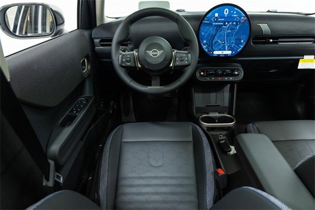 Certified 2025 MINI Cooper S image 4