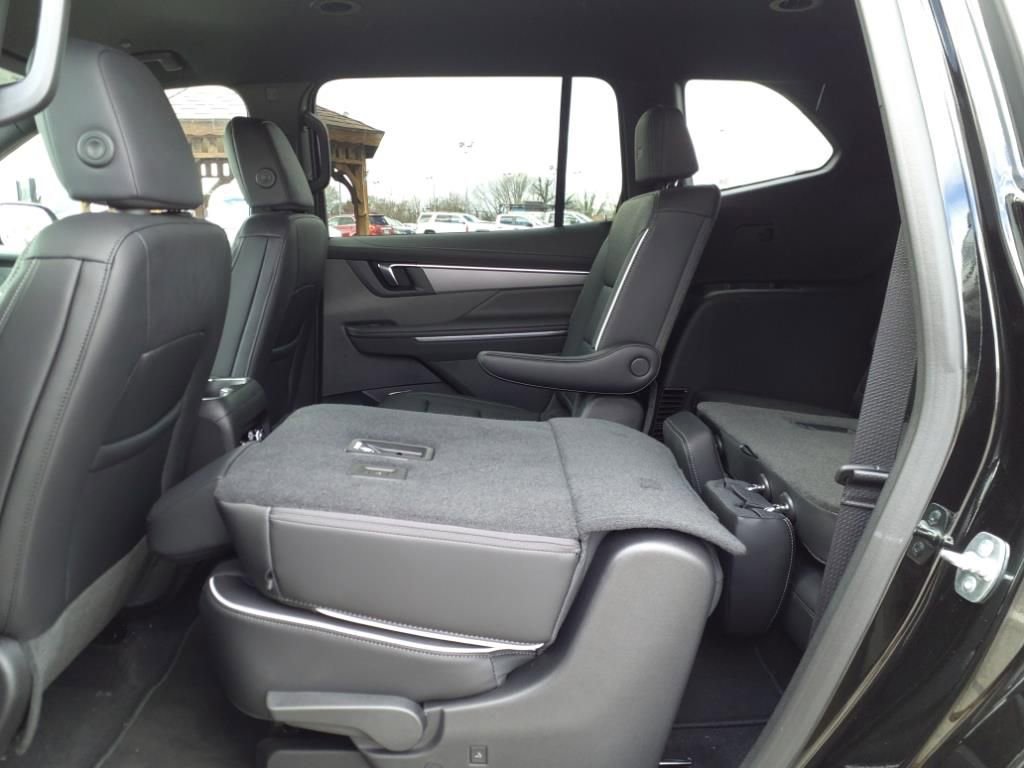 New 2025 Buick Enclave Sport Touring w/ Power Package image 5