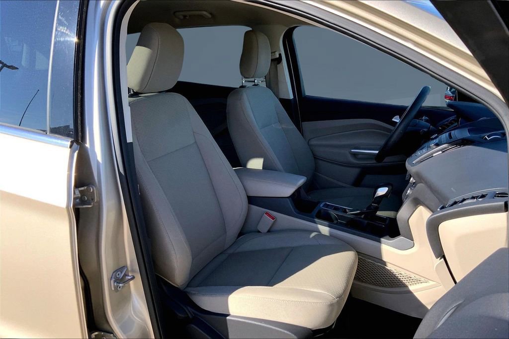 Used 2018 Ford Escape SE image 7