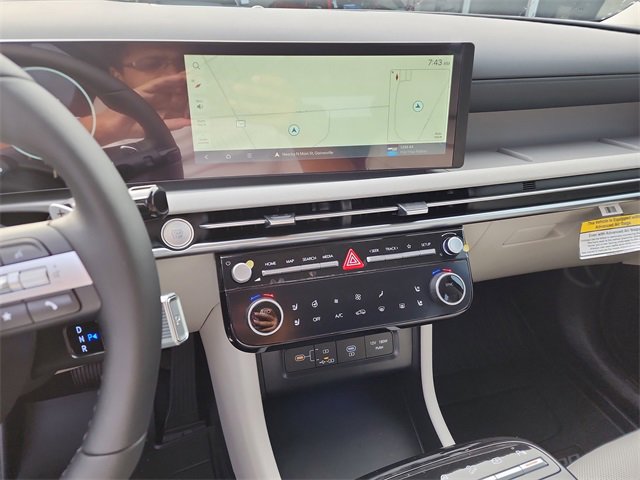 New 2025 Hyundai Tucson Limited FWD image 19