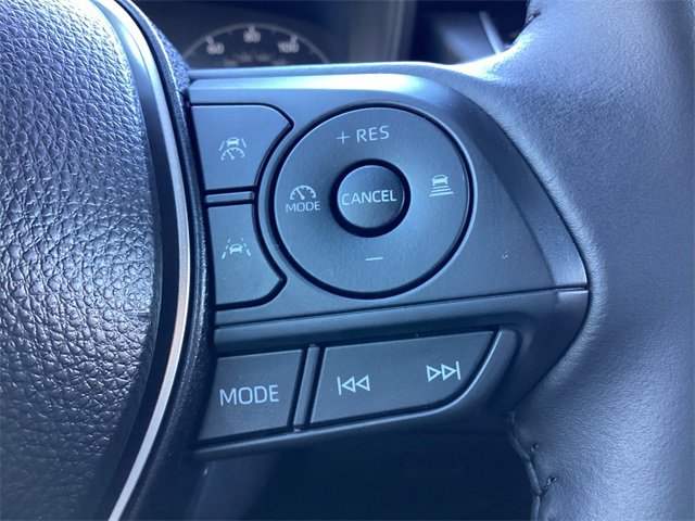 Certified 2025 Toyota Corolla SE image 18