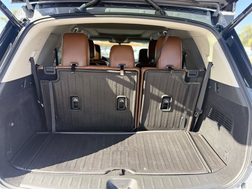 Used 2022 Nissan Pathfinder Platinum w/ Cargo Package AWD/4WD image 47