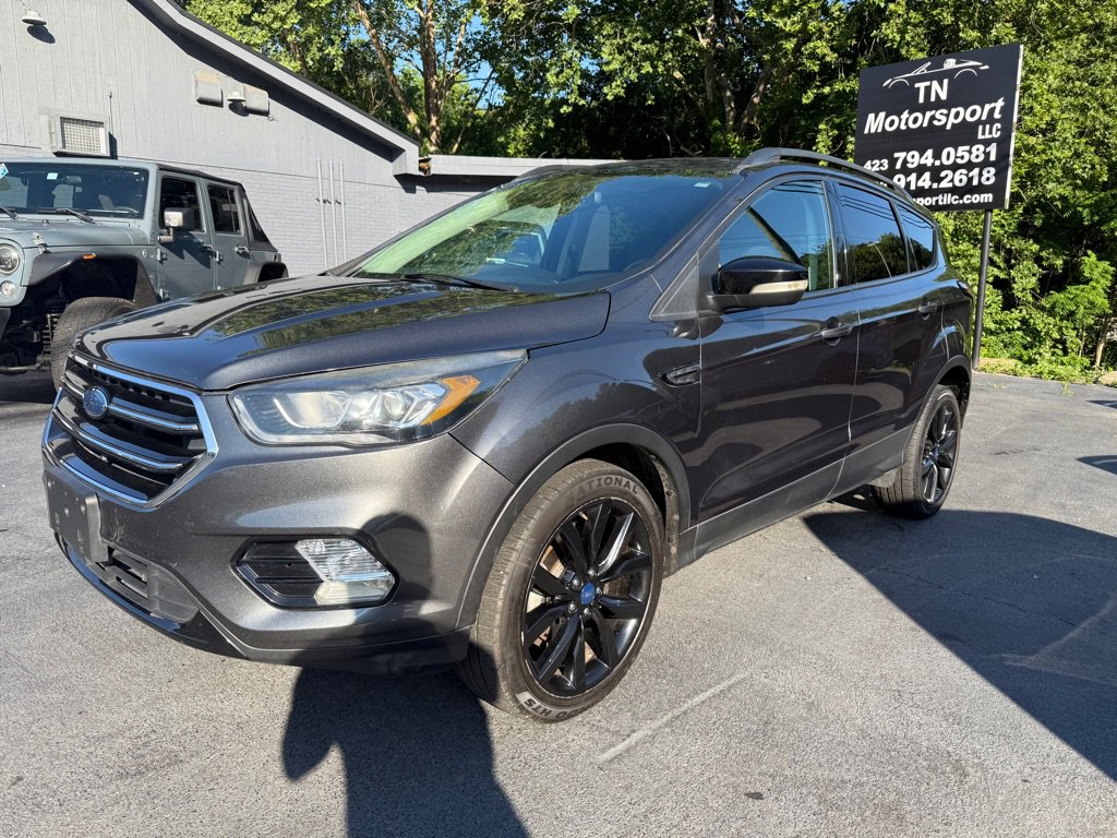 Used 2017 Ford Escape Titanium image 37