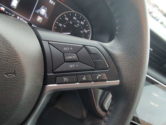 Used 2020 Nissan Kicks SR image 17