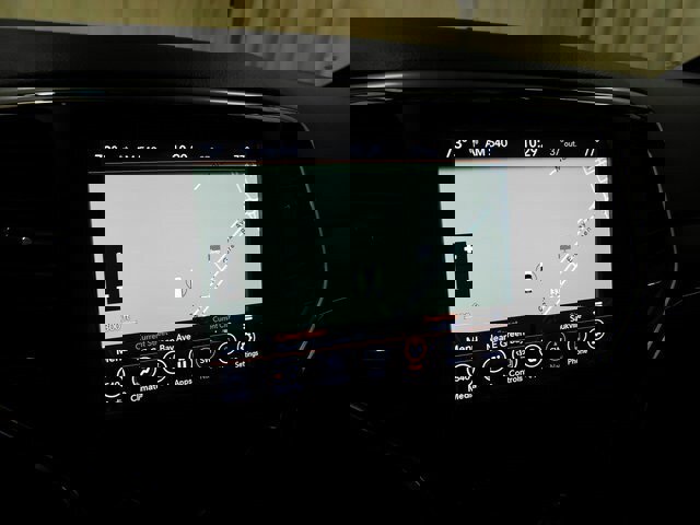 Used 2018 Jeep Grand Cherokee Limited w/ Luxury Group II image 33