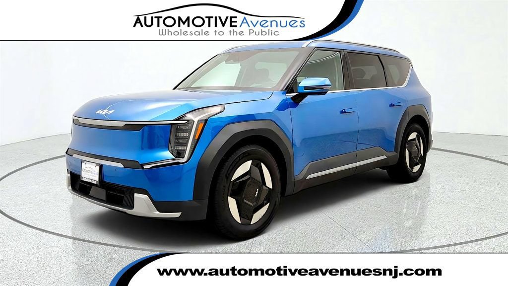 Used 2024 Kia EV9 Wind