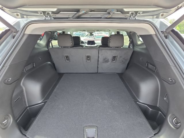 Used 2025 Chevrolet Blazer LT w/ Convenience Package FWD image 12