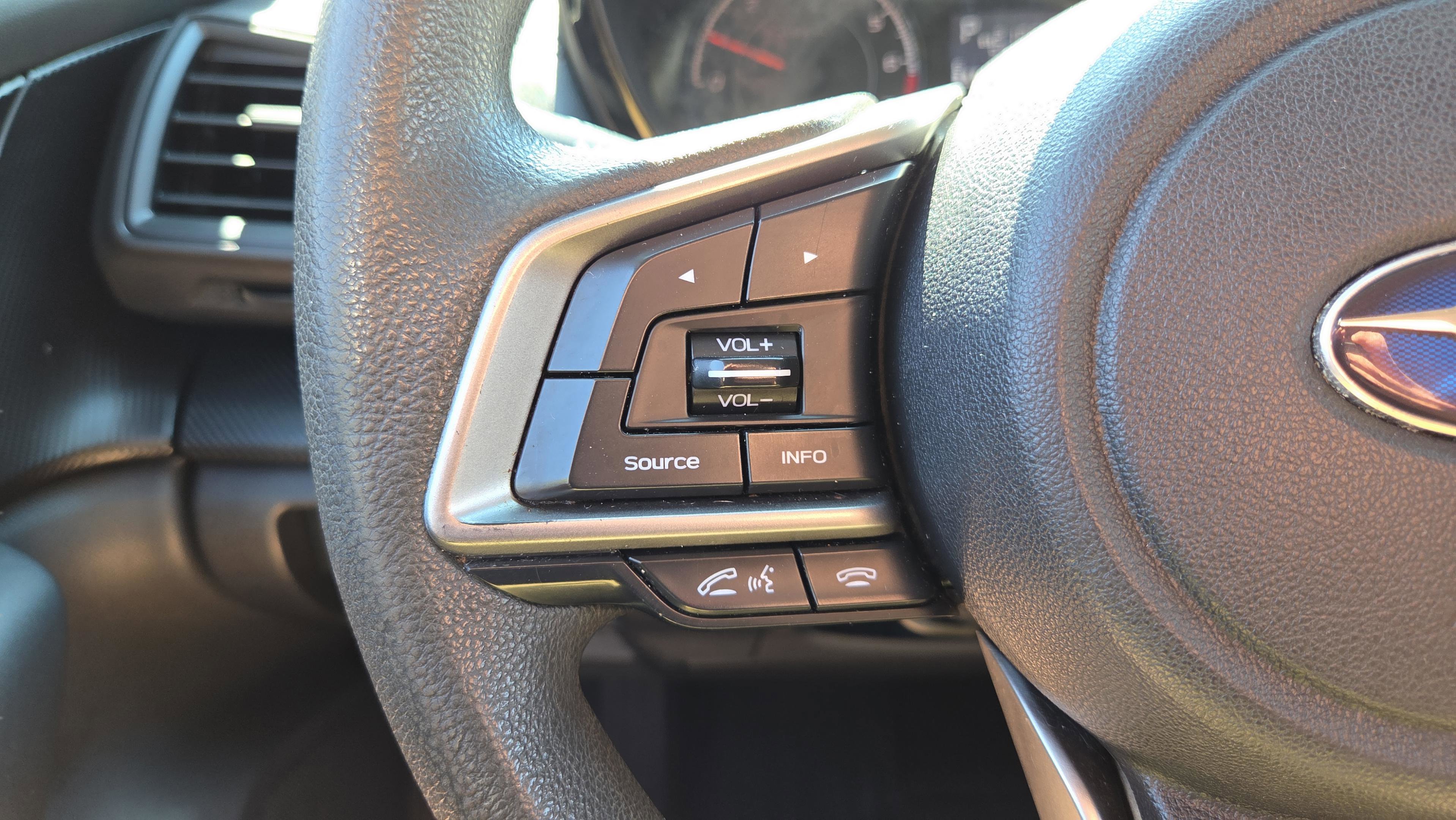 Used 2018 Subaru Crosstrek 2.0i image 27