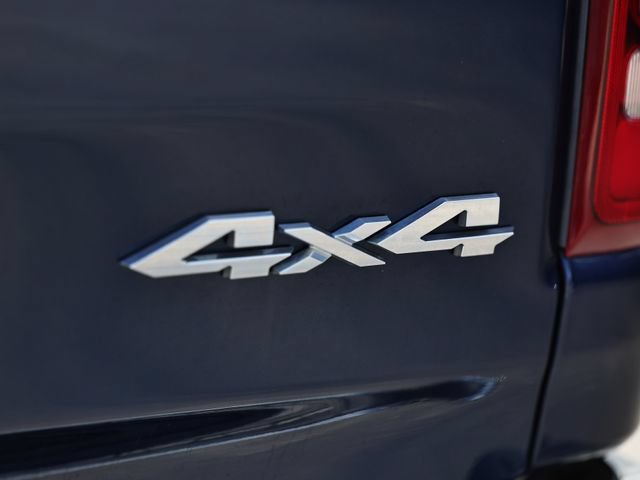 Used 2020 RAM 1500 Laramie AWD/4WD image 11