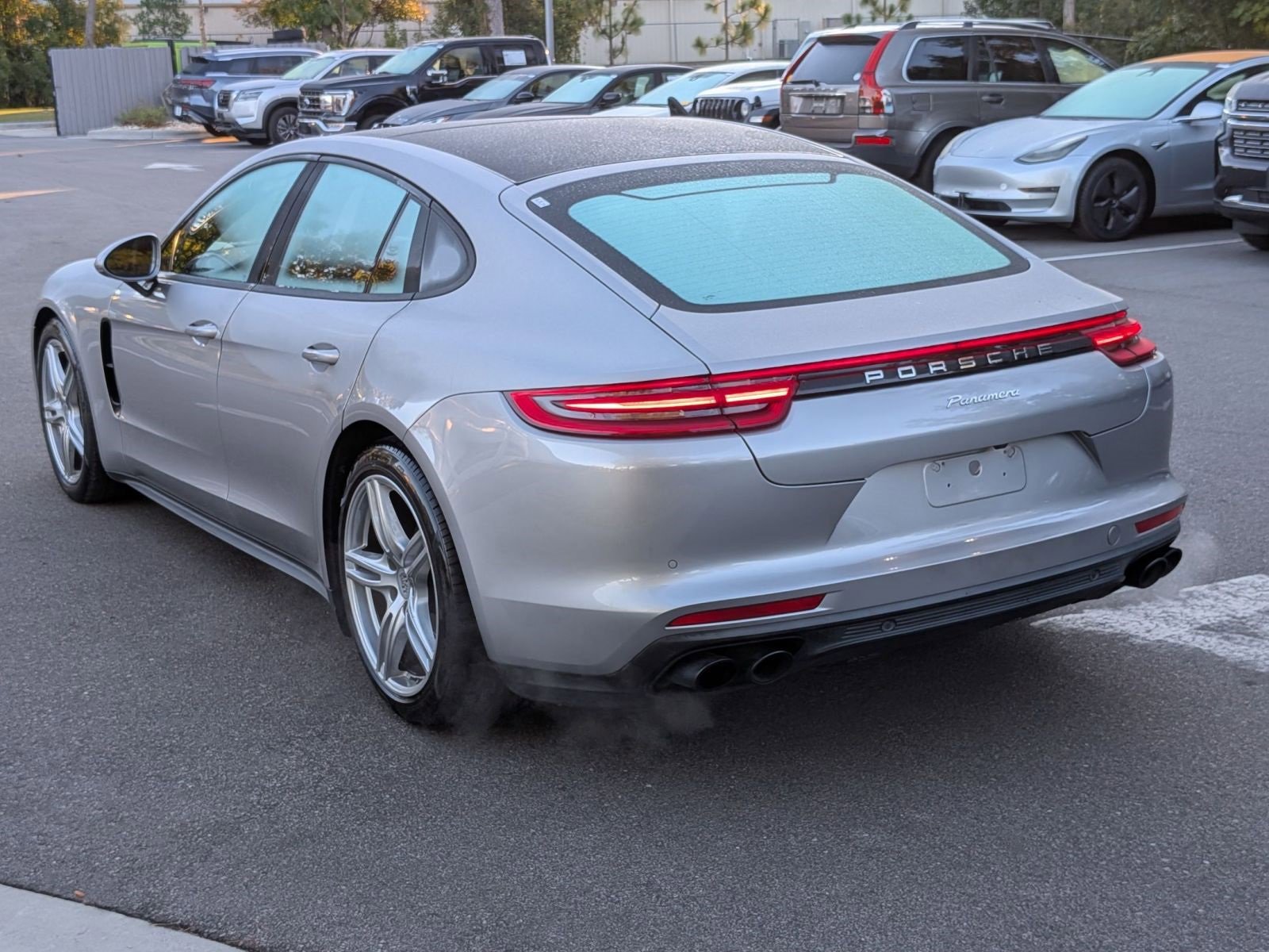 Used 2018 Porsche Panamera image 5