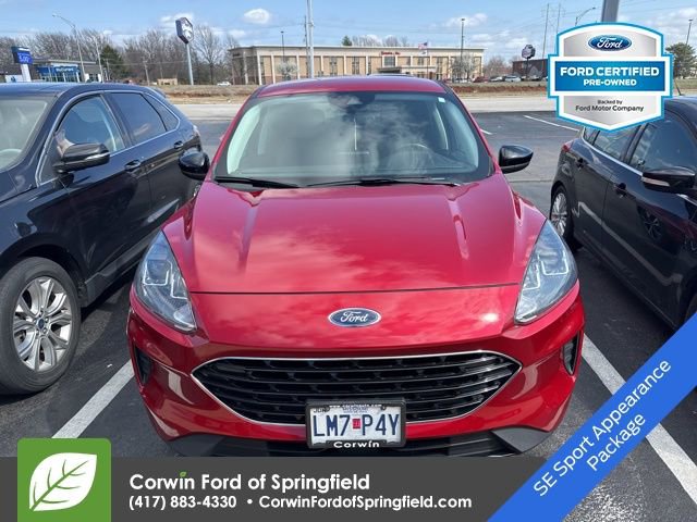 Used 2021 Ford Escape SE w/ SE Sport Appearance Package image 2