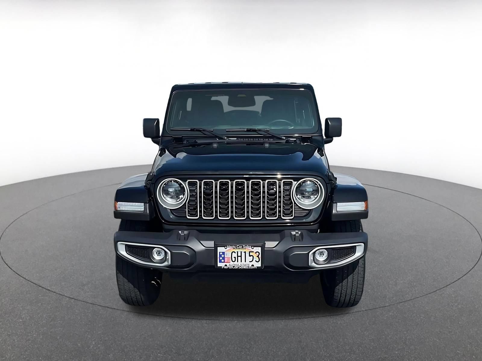 Used 2025 Jeep Wrangler Unlimited Sahara AWD/4WD image 4