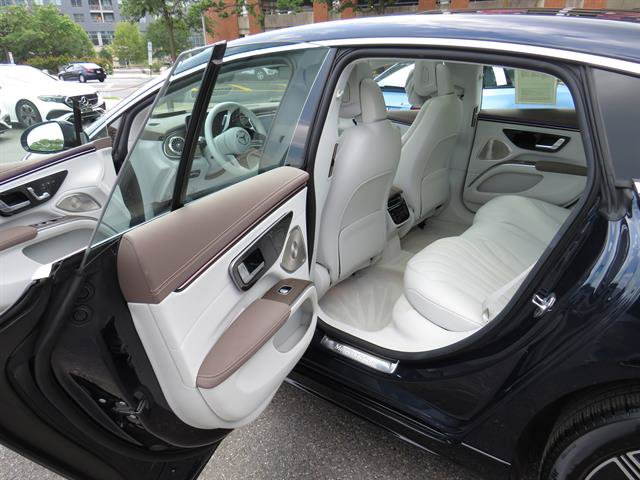 Certified 2023 Mercedes-Benz EQS 450+ 4MATIC Sedan w/ AMG Line Exterior Package image 21