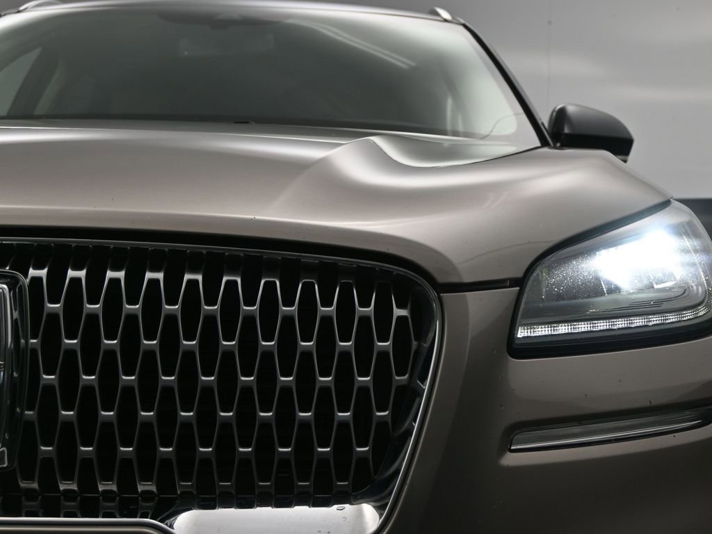 Used 2021 Lincoln Corsair FWD w/ Premium Package image 17