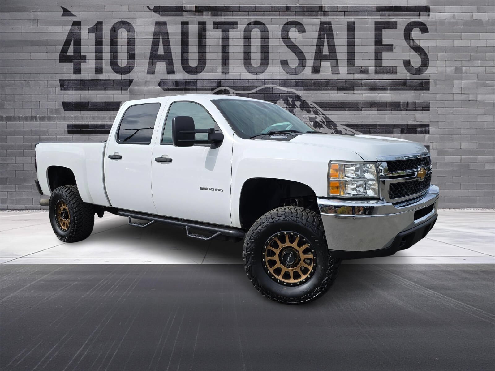 Used 2014 Chevrolet Silverado 2500 LT AWD/4WD image 1