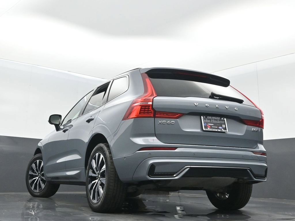Used 2024 Volvo XC60 B5 Plus AWD/4WD image 37