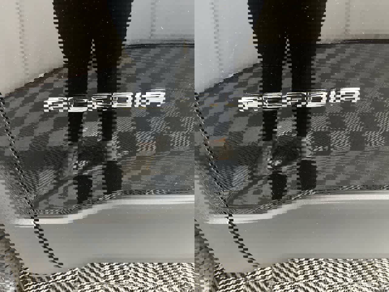 Used 2021 GMC Acadia SLE image 11