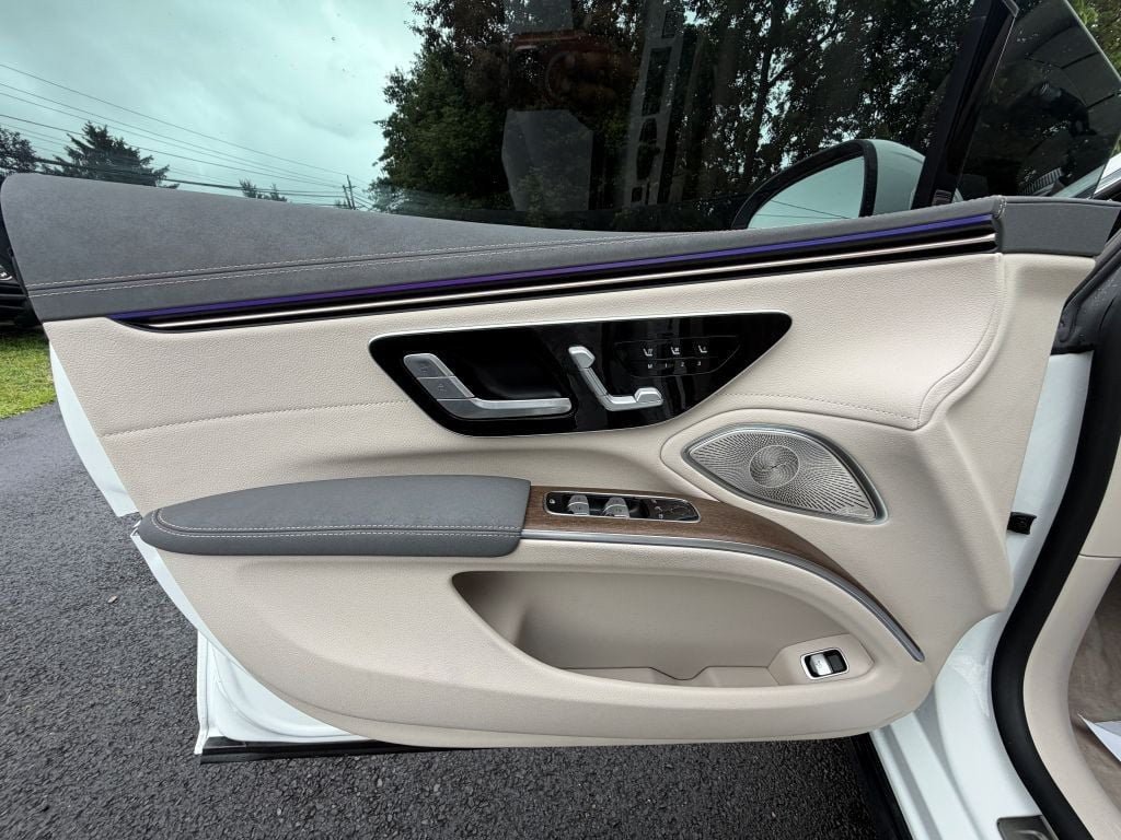 Used 2023 Mercedes-Benz EQS 450+ Sedan image 10