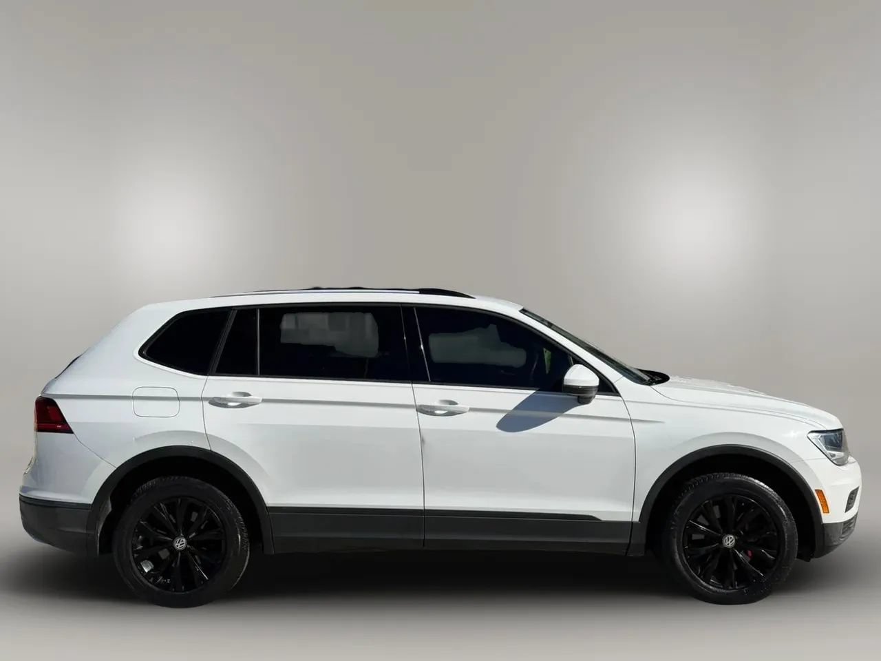 Used 2019 Volkswagen Tiguan S AWD/4WD image 11