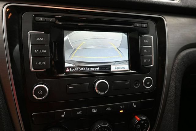 Used 2015 Volkswagen Passat 1.8T Sport FWD image 15