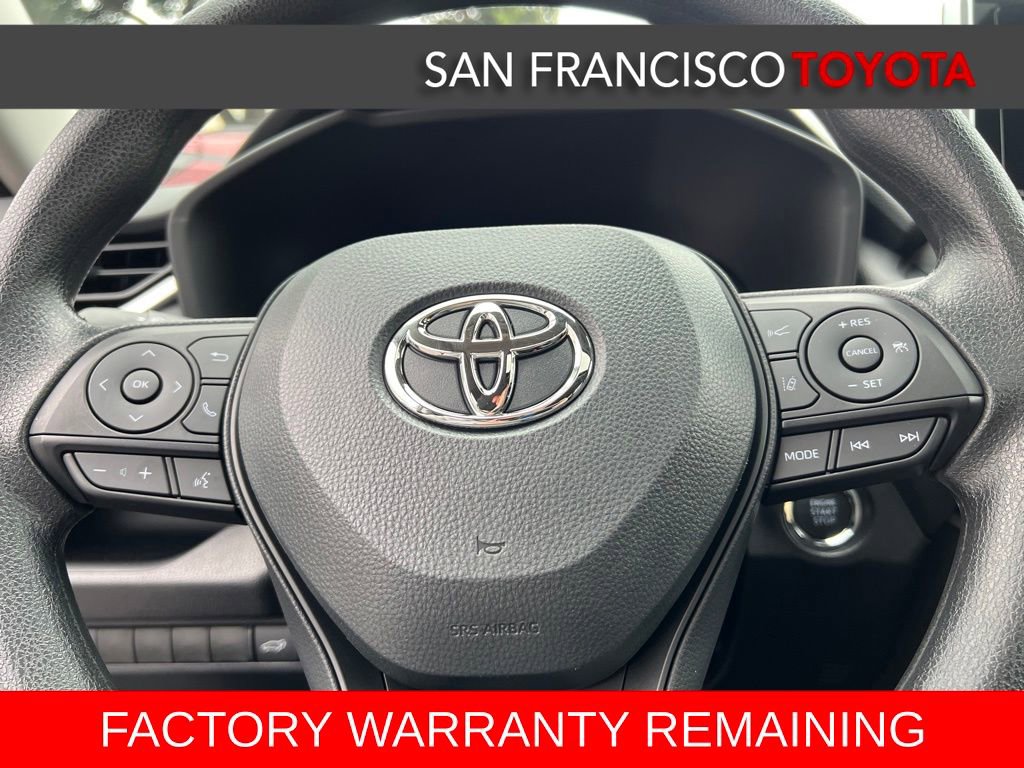Used 2025 Toyota RAV4 XLE AWD/4WD image 33