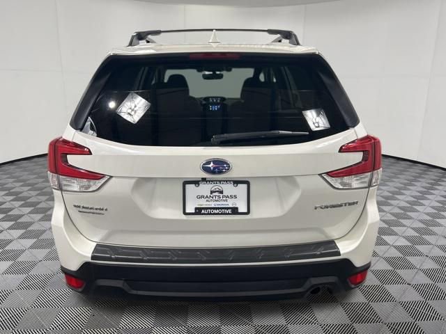 Used 2019 Subaru Forester Premium image 4