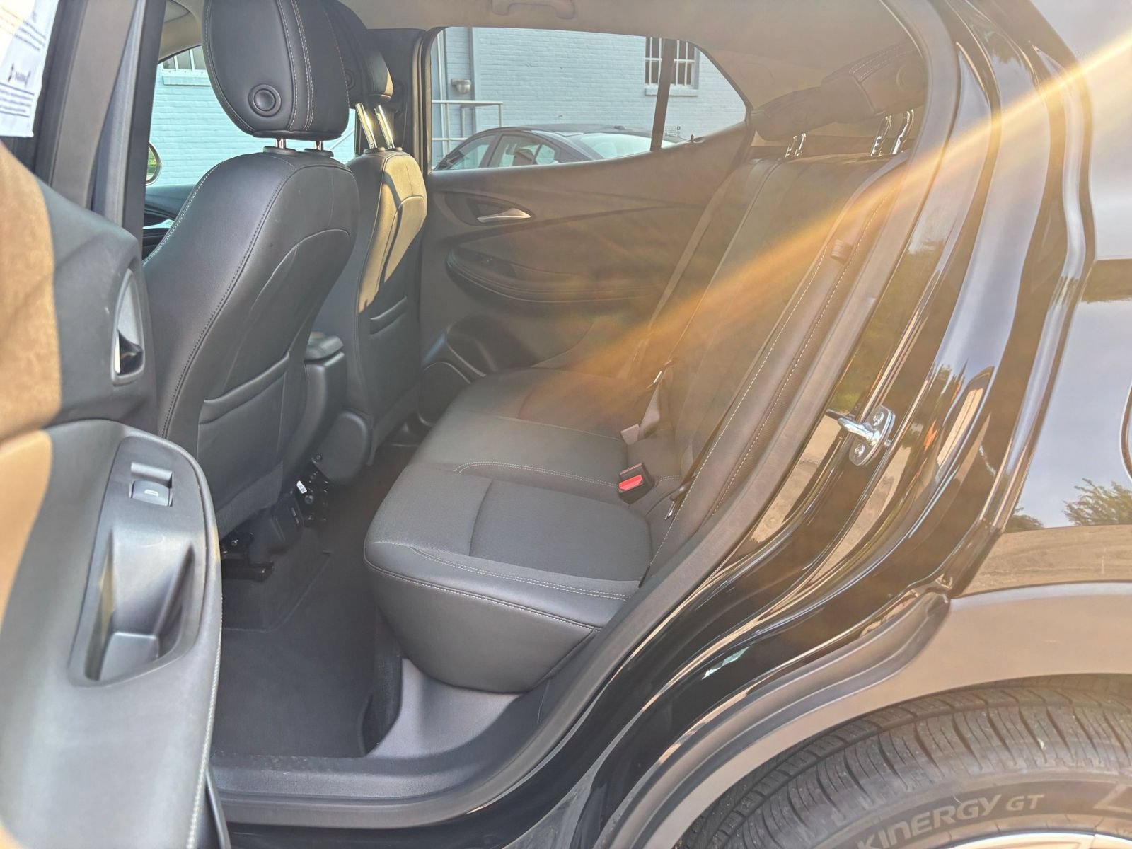 Used 2025 Buick Encore GX Preferred FWD image 25