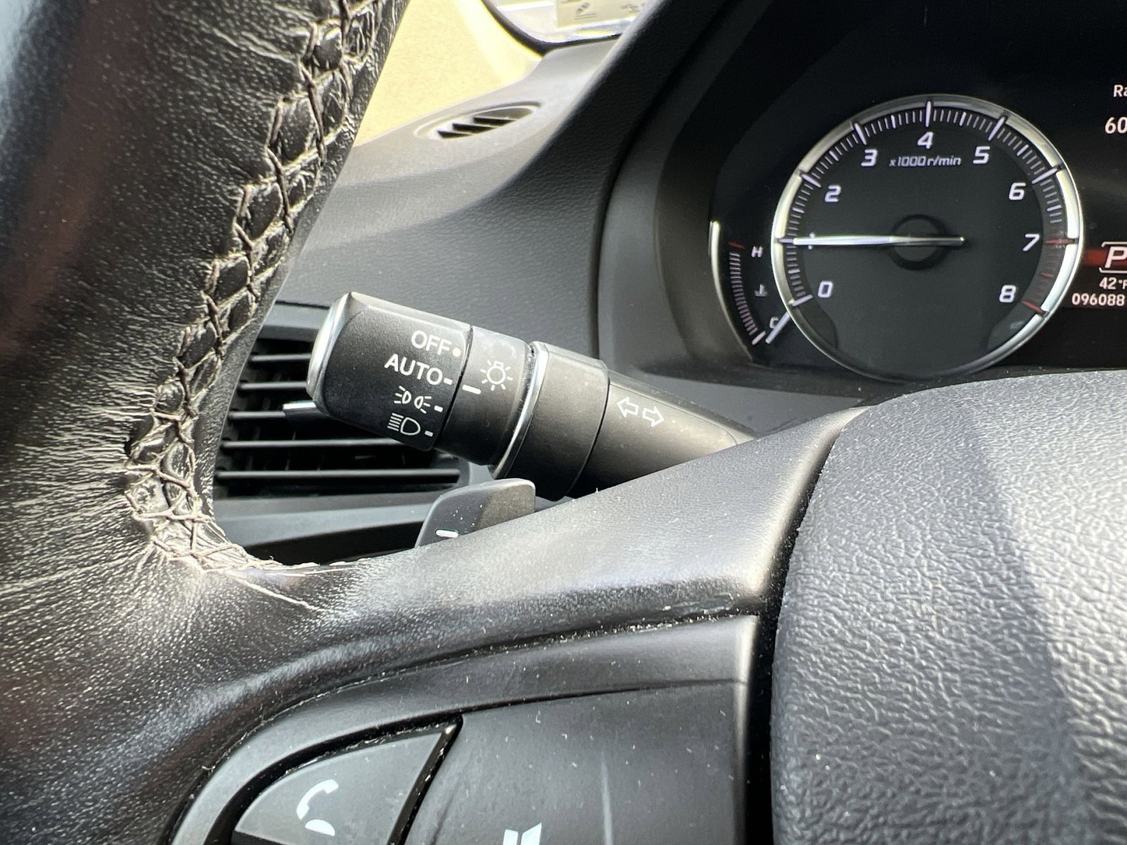 Certified 2019 Acura MDX w/Technology Pkg image 35