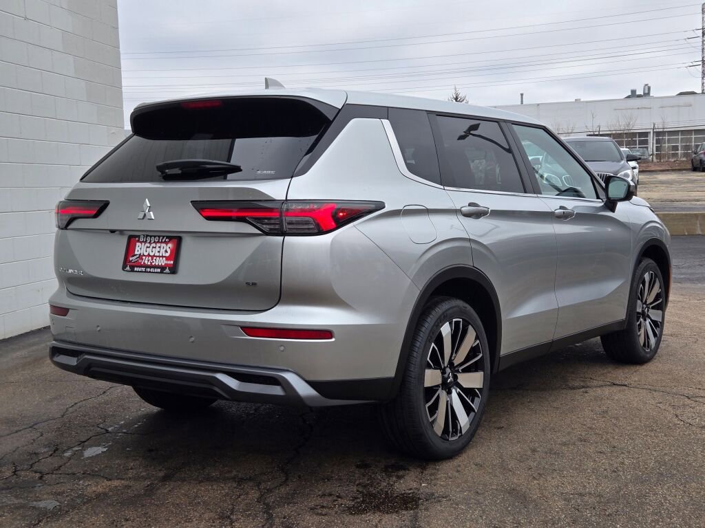 New 2026 Mitsubishi Outlander SE AWD/4WD image 10