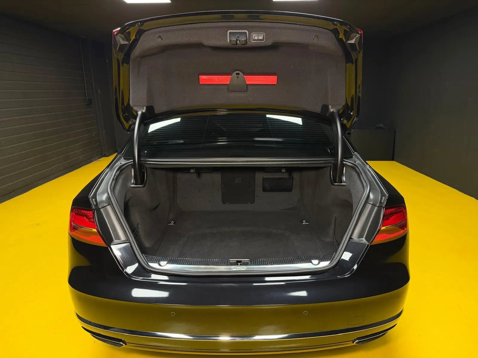 Used 2015 Audi A8 L 4.0T w/ Premium Package image 46