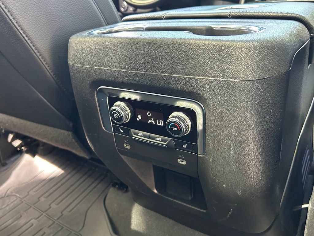 Used 2024 GMC Yukon Denali RWD image 48