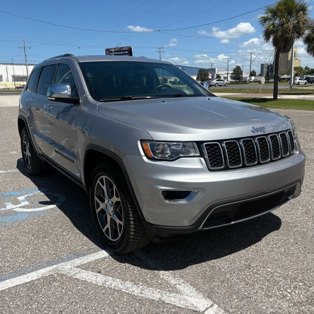 Used 2019 Jeep Grand Cherokee Limited AWD/4WD image 1